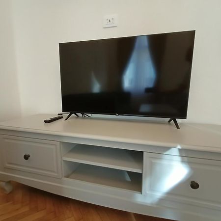 Garden Of Light Apartment Sibiu Bagian luar foto