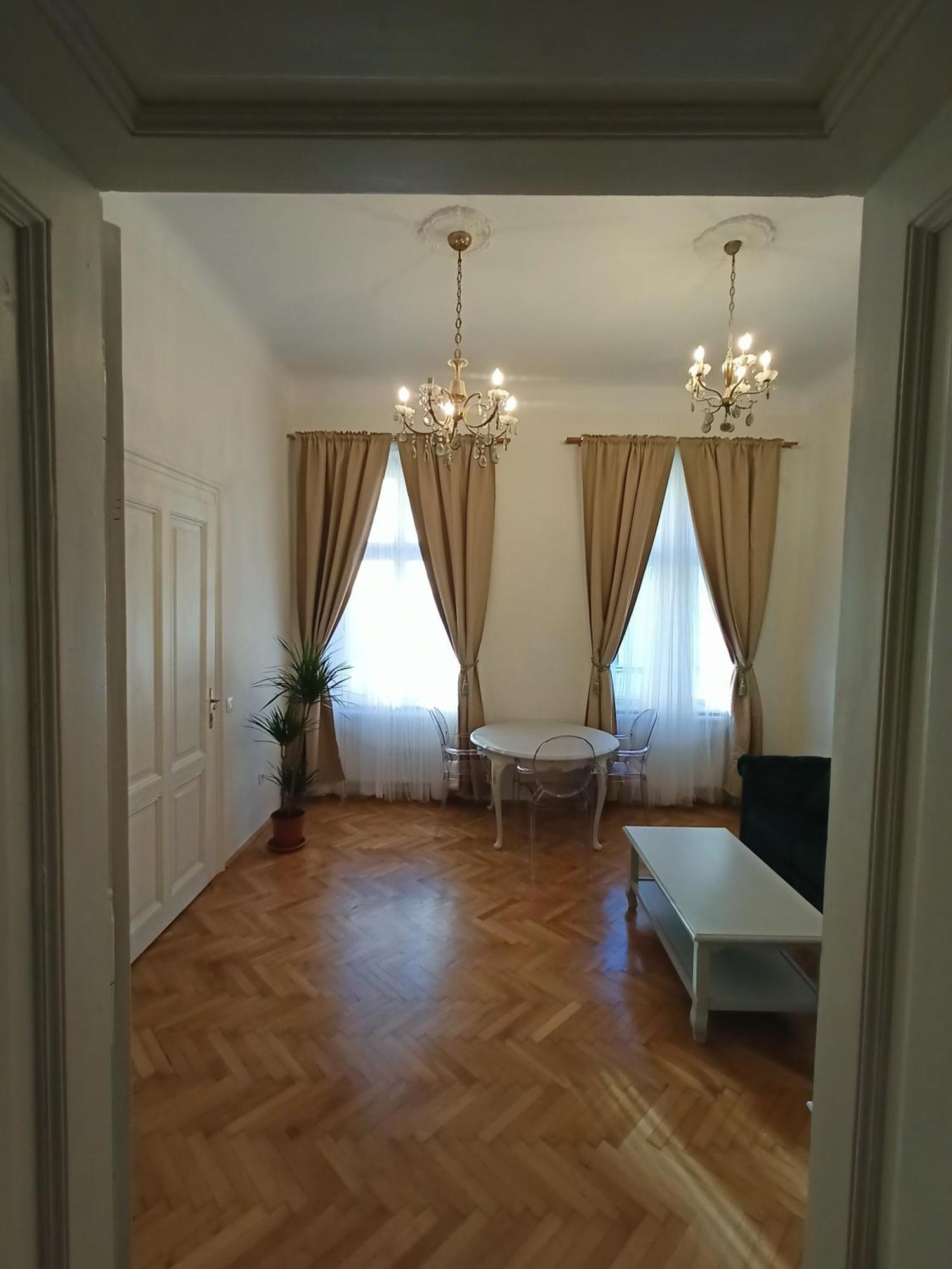 Garden Of Light Apartment Sibiu Bagian luar foto