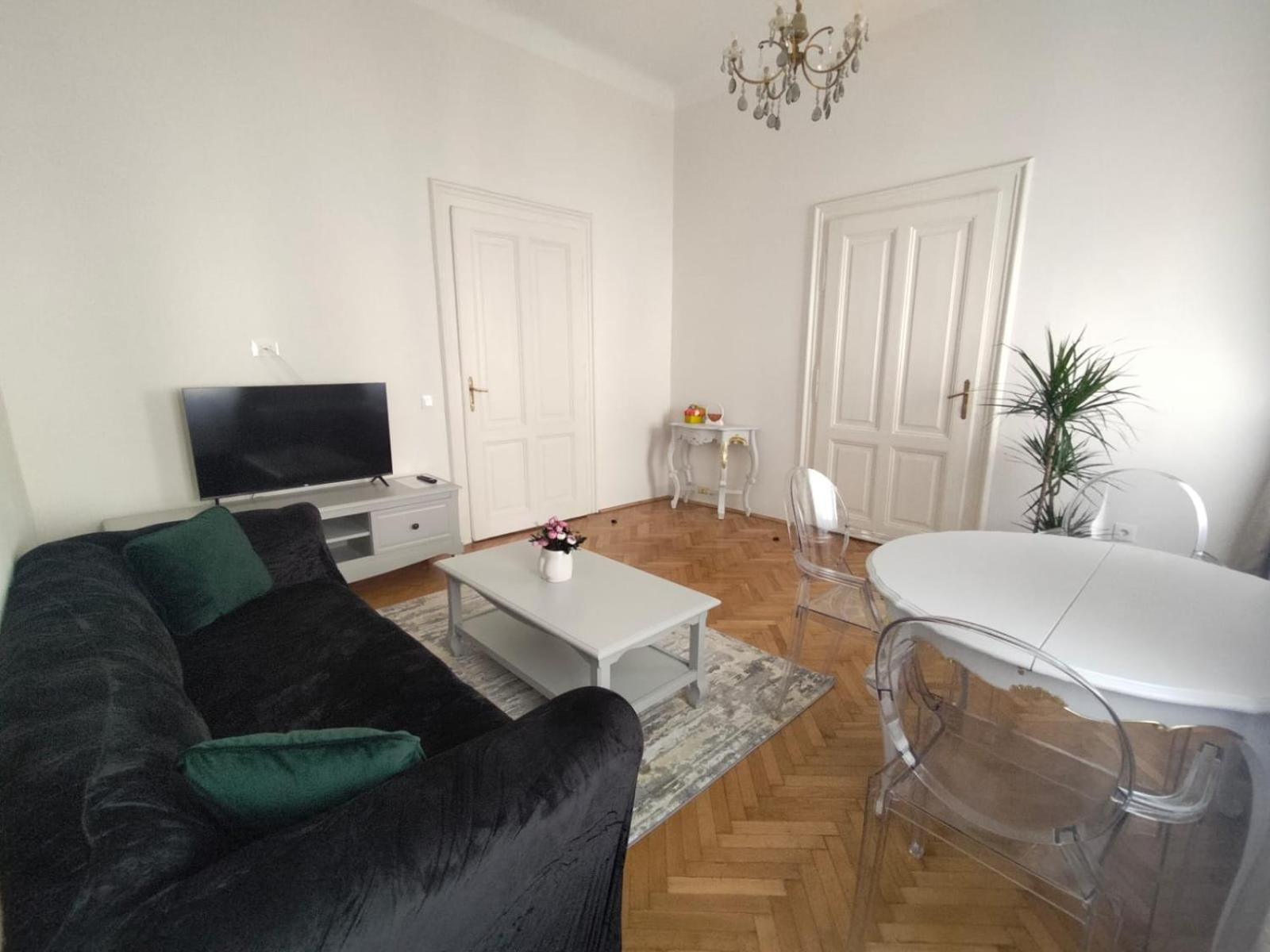Garden Of Light Apartment Sibiu Bagian luar foto